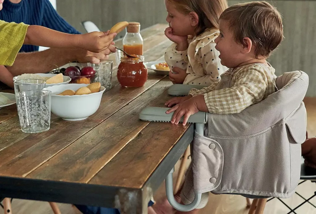 meilleurs réhausseurs chaise bébé avis comparatif guide d'achat